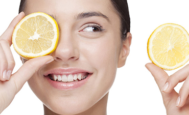 Microdermabrasion & Fruchtsäure