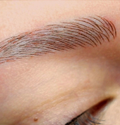 Permanent Make-Up und Microblading